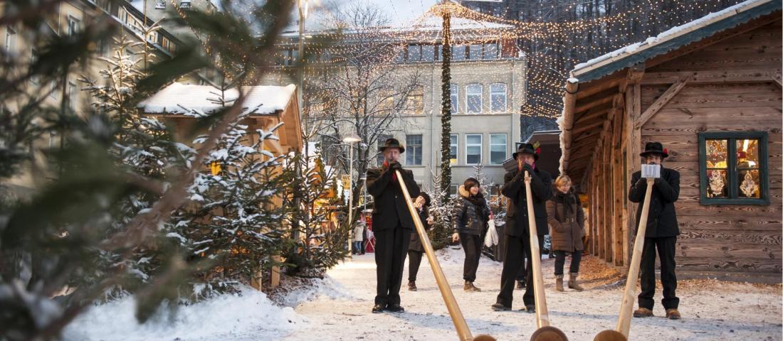 02-olaga-winter-christmas-market-c-tvb-kronplatz-photo-alex-filz