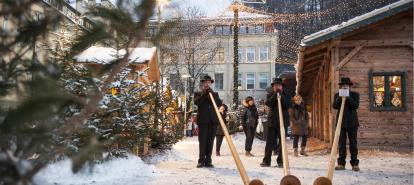 02-olaga-winter-christmas-market-c-tvb-kronplatz-photo-alex-filz