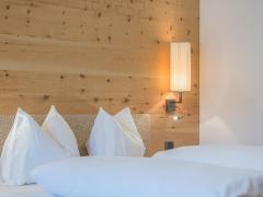 Zimmer Dolomit mit Doppelbett